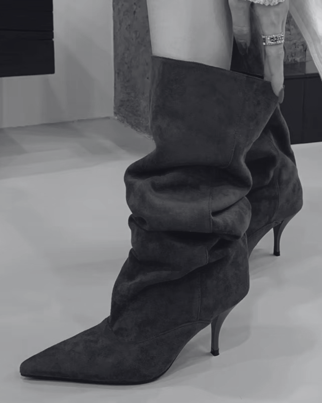 Chic Suede Over-the-Knee Boot